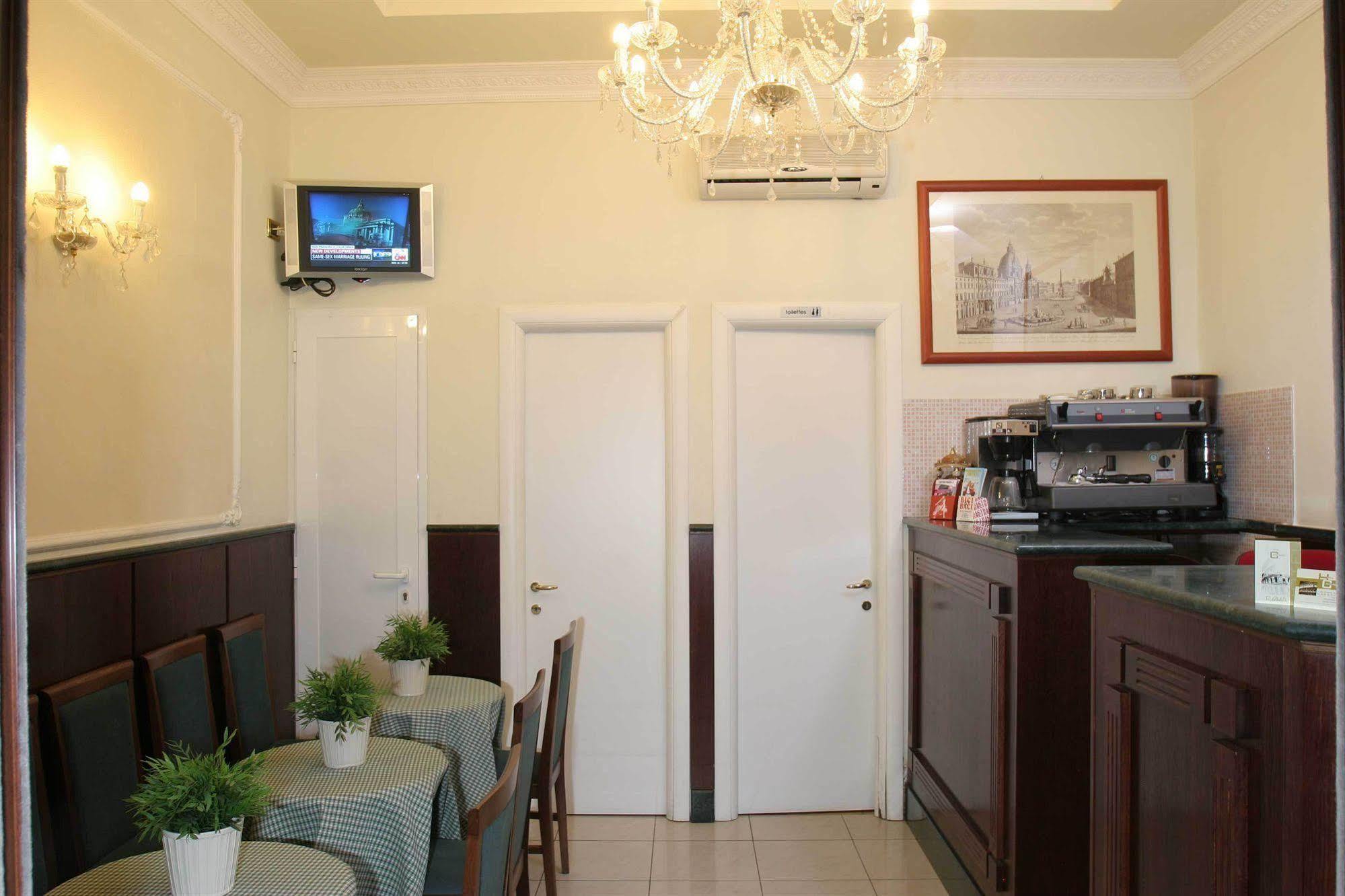Hotel Chicago Rome Exterior photo